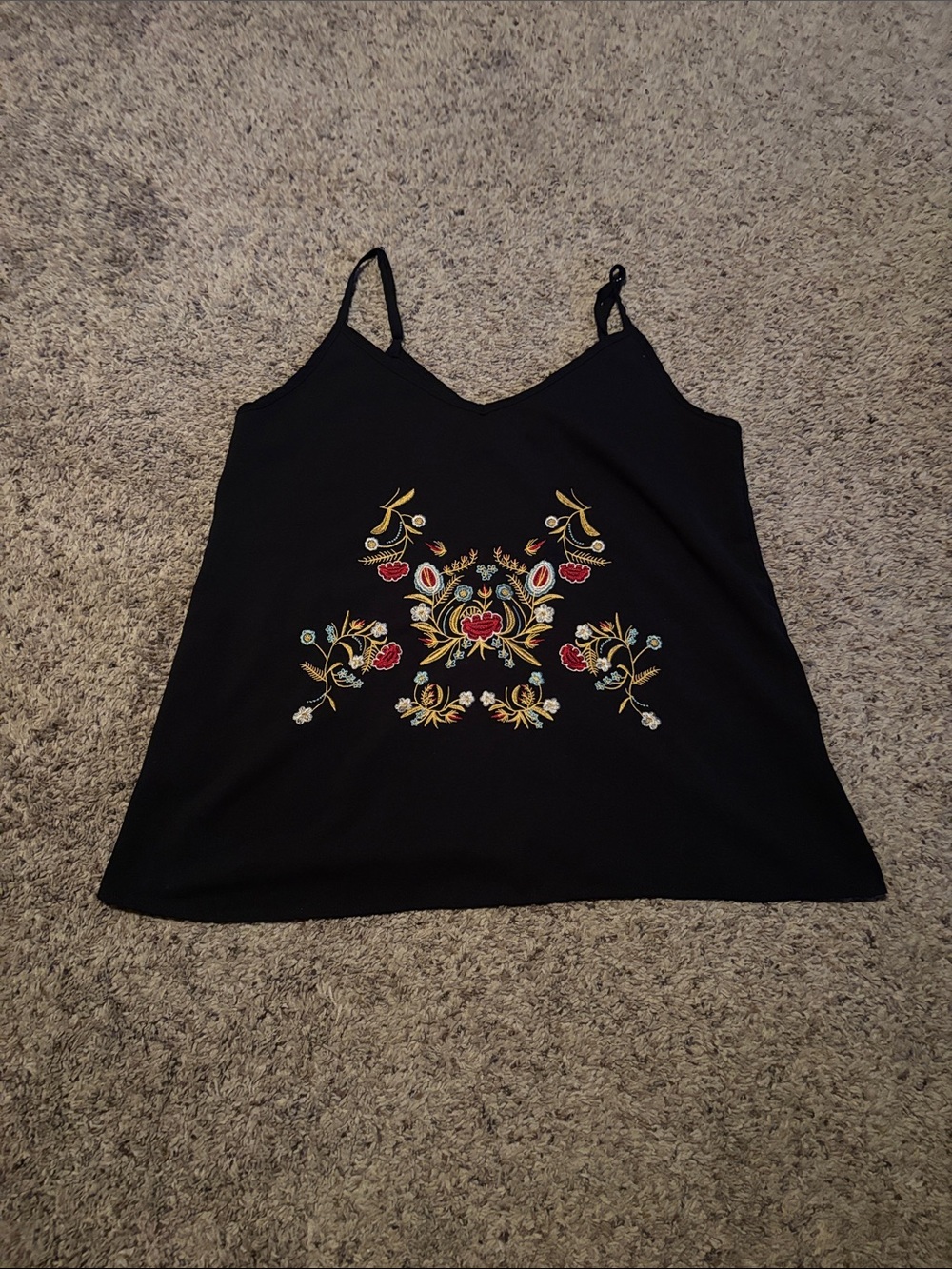 Tecrew Black Embroidered Floral Cami Top L